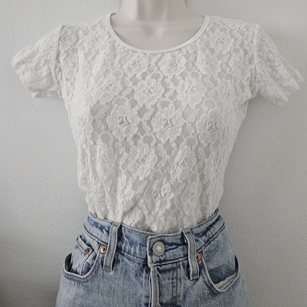 vtg 90s y2k cottage grunge open knit crochet lace boho indie urban top tee
